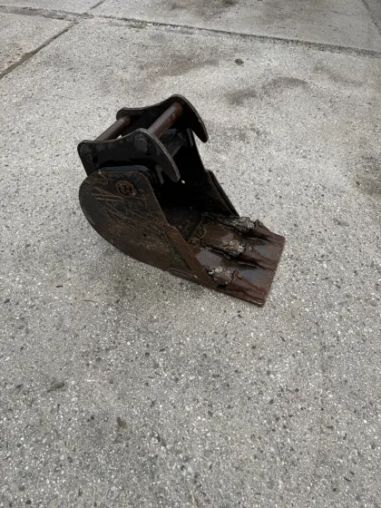 Henle Tieflöffel 300 mm für 1-2 t Bagger mit MH 03