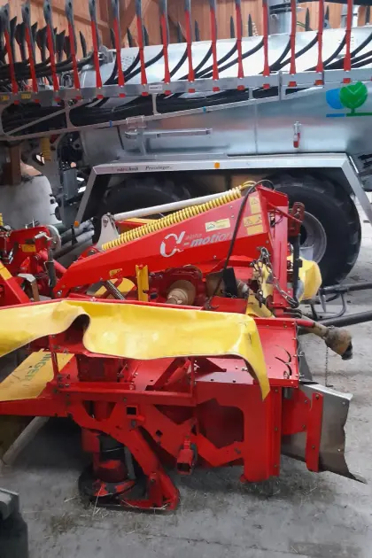 Verkaufe Pöttinger Frontmähwerk NOVACAT 306 ED ALPHAMOTION