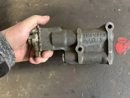 Fendt hydr. Bremsventil