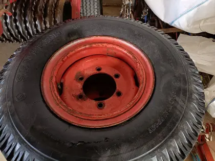 Anhängerreifen, Räder, Komplettrad, Kipperreifen