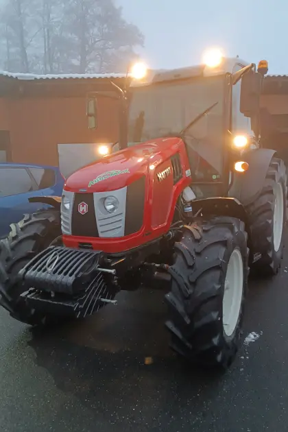 HATTAT A110 Perkins 102 km Bj. 2018