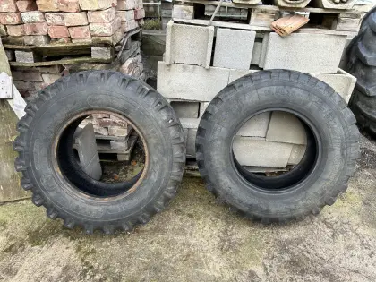 Unimog Reifen 12.5 r20 inkl. Schlauch