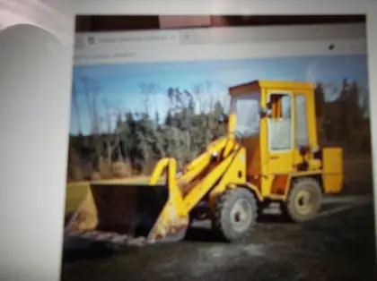 Radlader gesucht, alles anbieten.