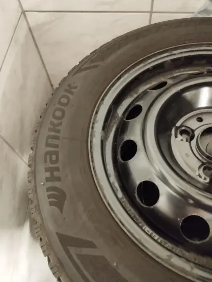 Winterreifen auf Stahlfelgen für Hyundai i20
