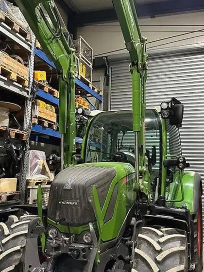 Fendt 310 Vario mit Frontlader