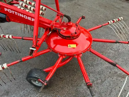 Pöttinger Top 33 N Schwader ( Neuwertig )