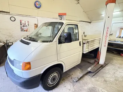 Nutzfahrzeug VW D4 Pritsche