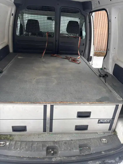 Fahrzeugeinrichtung für VW Caddy Bj. 2014