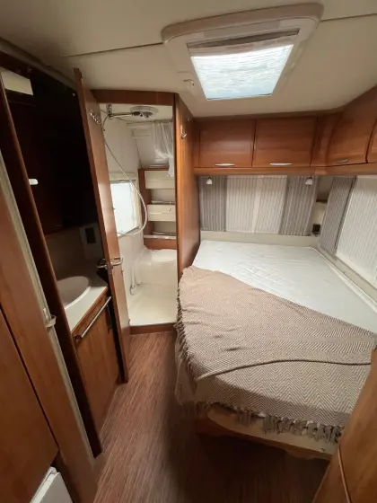 Platin 495 SFB mit Klima, Mover, Markise und Vorzelt