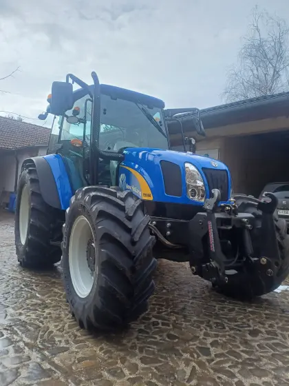 New Holland T5060
