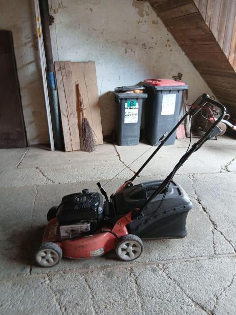 Rasenmäher Jonsered