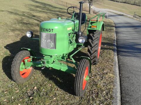 Oldtimer Fendt Dieselross F17L