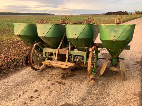 4reihige Kartoffellegemaschine