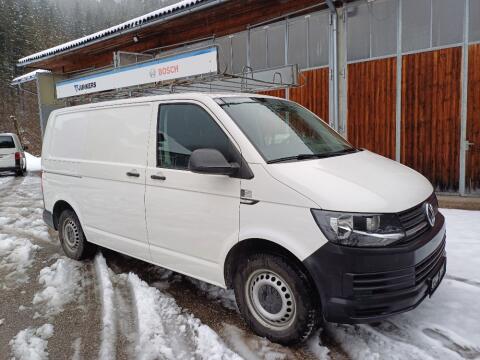 VW T6 Transporter mit Schwerlastdachträger