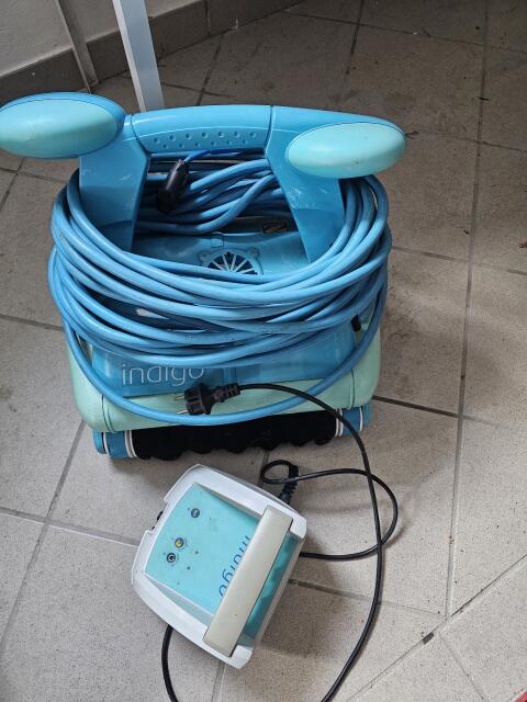 Bodensauger Wasserroboter Indigo