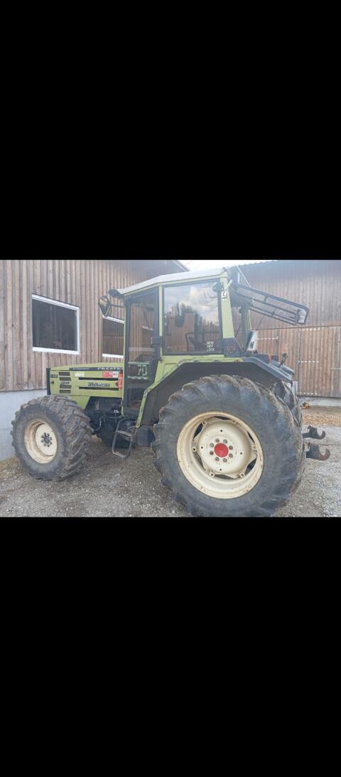 Traktor Hürlimann 468