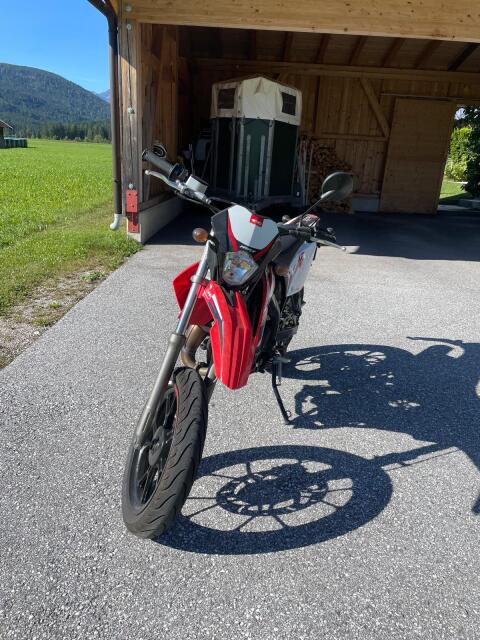 Motorcross- RIEJU MRT Freejump SM 50E5