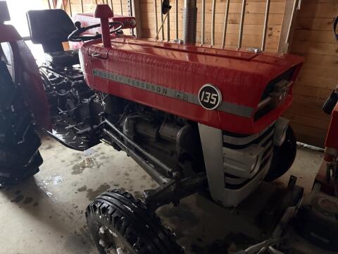 Massey Ferguson MF 135