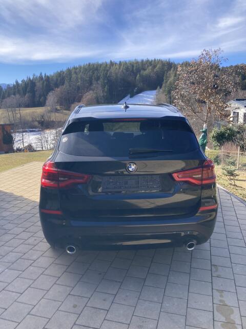 BMW X3Drive20d Advantage zu verkaufen