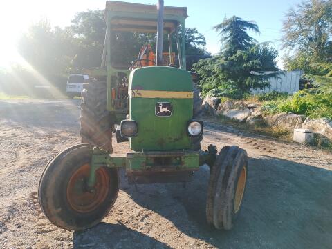 John Deere 3030