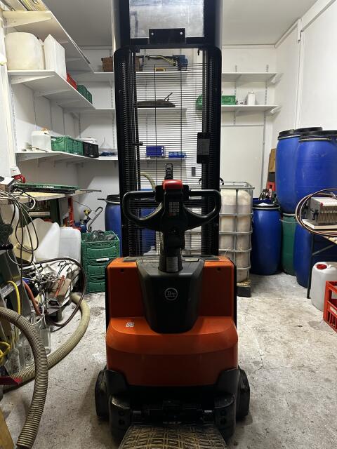 BT Hochhubwagen SWE140