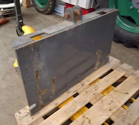 Schneeschild Aufnahmeplatte (z.B. Fendt Farmer 3xx-5xx LSA)