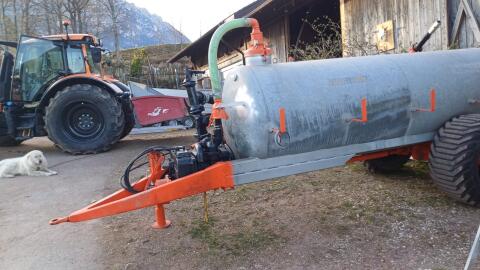 Güllefass für Berggebiete und Steilhangarbeiten