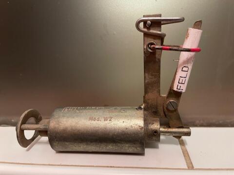 Wühlmaus- Maulwurf Schussapparat