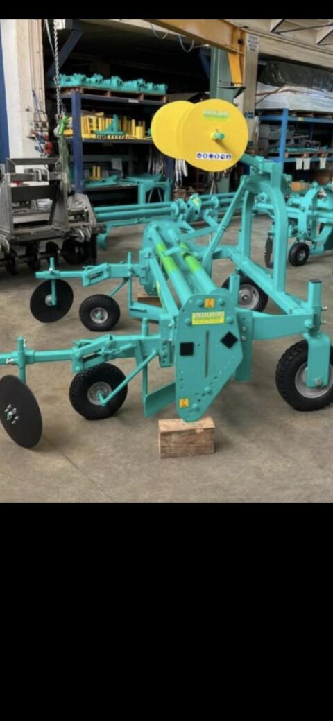 Folienlegemaschine für Bioanbau Gemüse