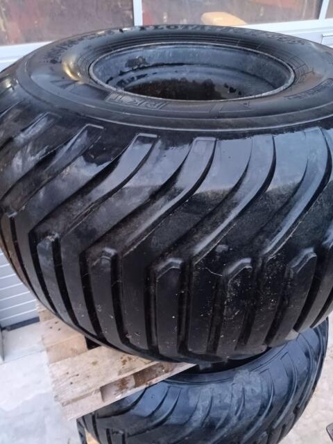 2 Stk. BKT 700/50-22,5