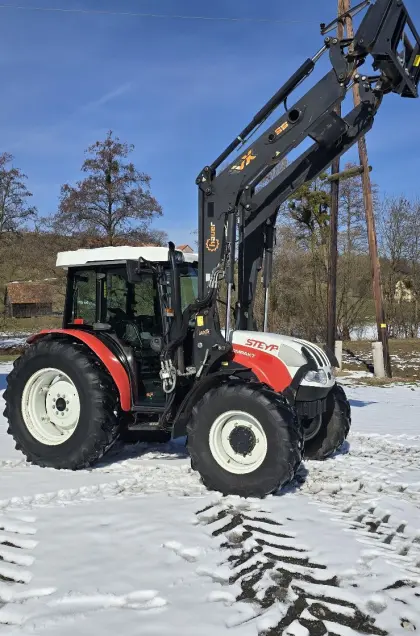 Steyr 4095 Kompakt mit Hauer Pom VX90
