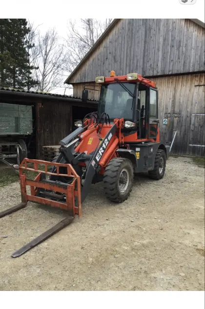 Hoflader Allrad Everun ER12