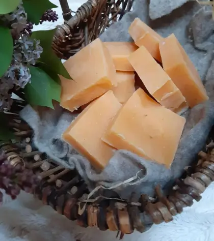 Handgegossene Schafseife