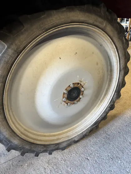 Pflegebereifung Case 4240