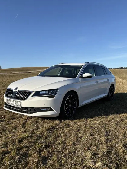 Skoda Superb Kombi / Family Van