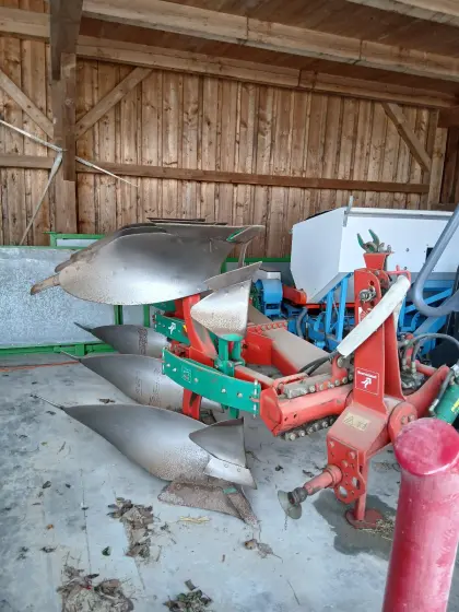 Pflug Kverneland, Steingesichert, 3 Schar