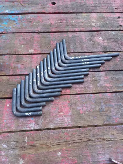 12 mm Rundstahl, 90 Grad gebogen