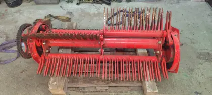 Pöttinger Trend 1 Förderschwingen