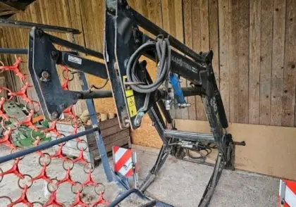 Frontlader zu Fendt 260/275/280