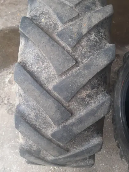 Reifen 12.5-20 Continental