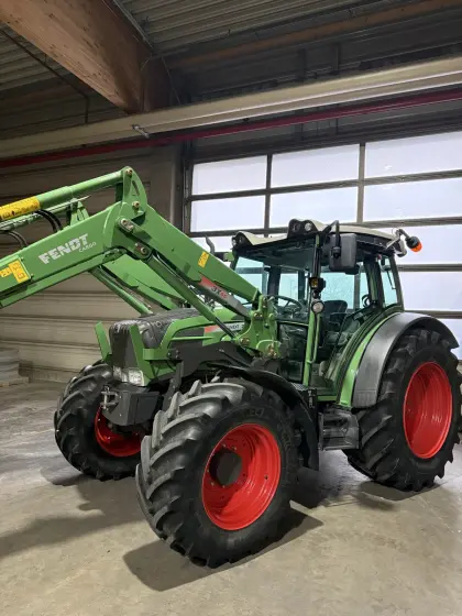 Fendt 211 S3 Vario, nur 1.280 Bstd., Preis brutto