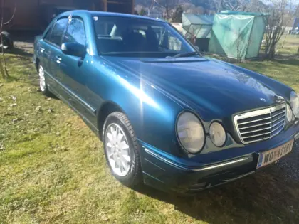 Mercedes E 270 W 210