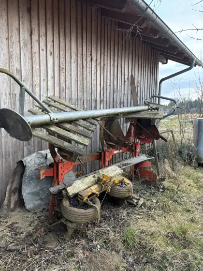 Pflug 3 Scharr Volldrehpflug