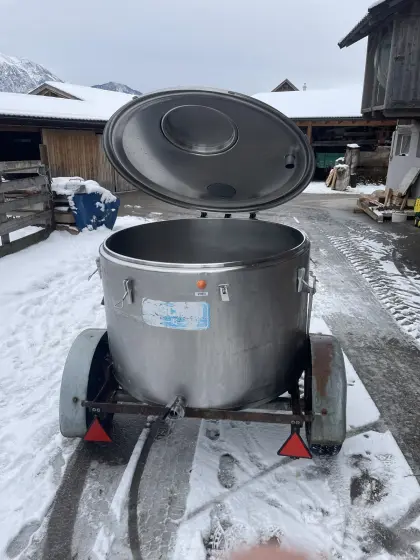 Milchtank mit Kühlung