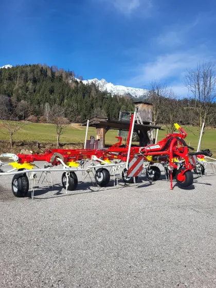 Kreiselheuer Pöttinger 8.81