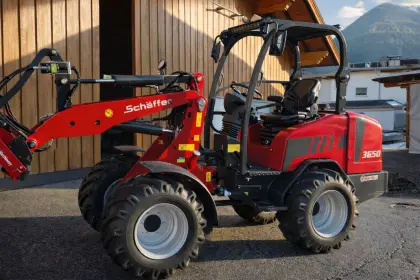 Hoflader Schäffer 3650