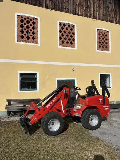 Heracles Hoflader H190