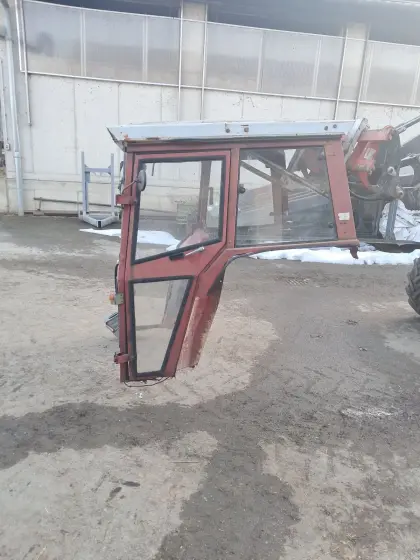 Steyr 768 Kabine mit Türen