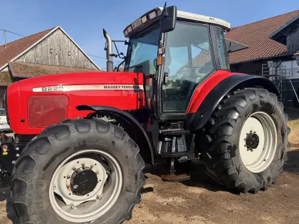 Massey Ferguson MF 8220 Dynashift