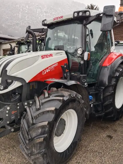 Verkaufe Traktor Steyr Expert CVT 140